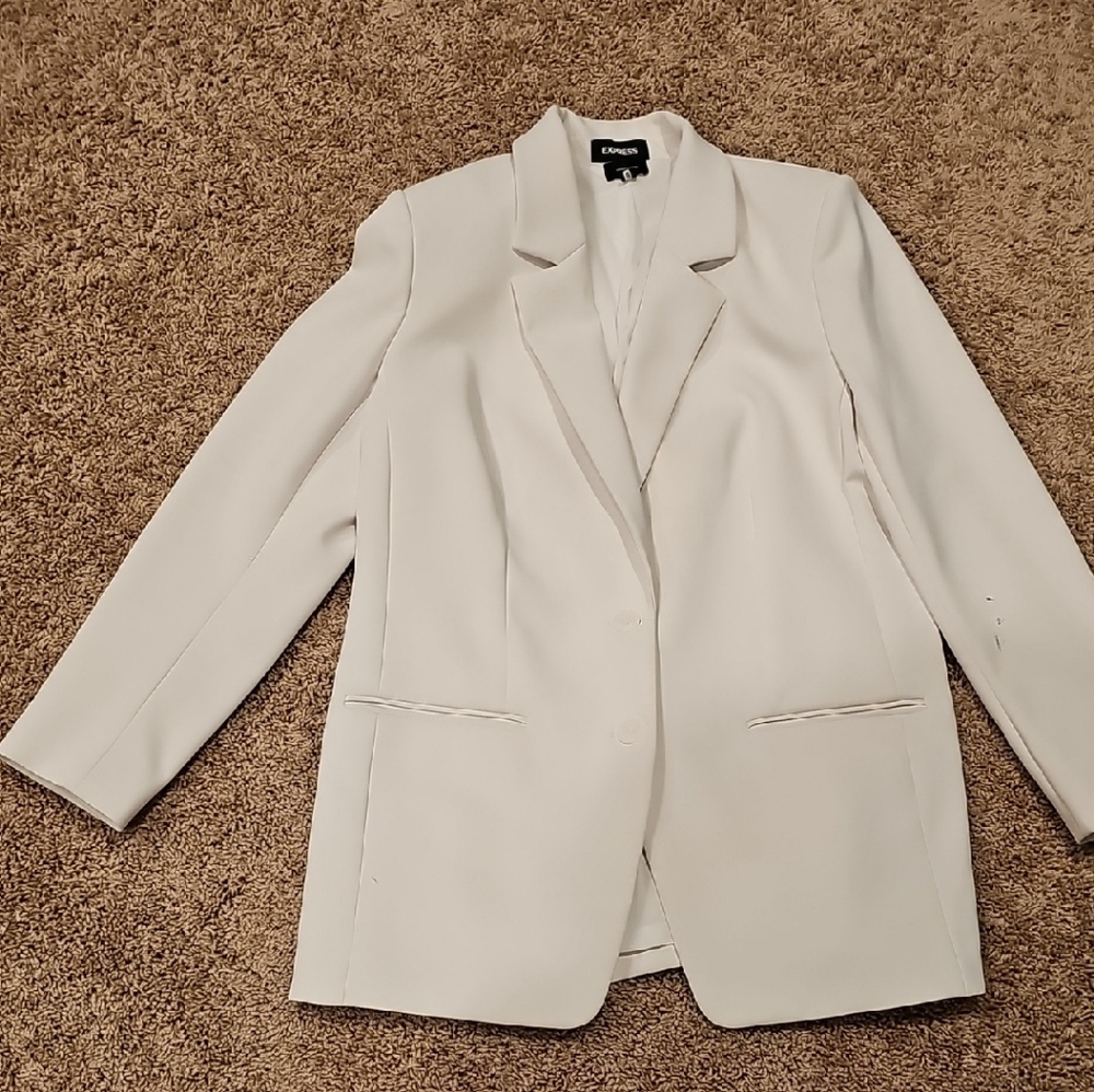 Express Elegant Cream Blazer